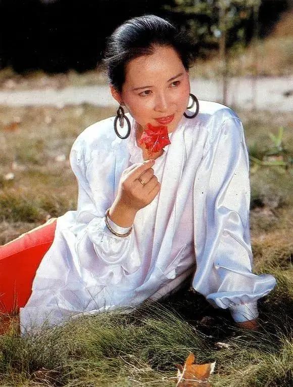 徐敏演员，探寻自然美景之旅，寻觅内心宁静与喜悦的旅程