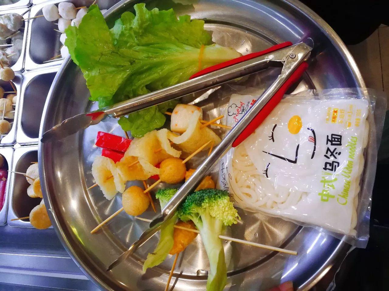 澳门小食盛宴，味蕾狂欢的乐园🍽️