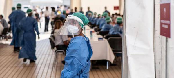 最新全球疫情下的科技守护者，智能健康监测神器助力抗疫战斗