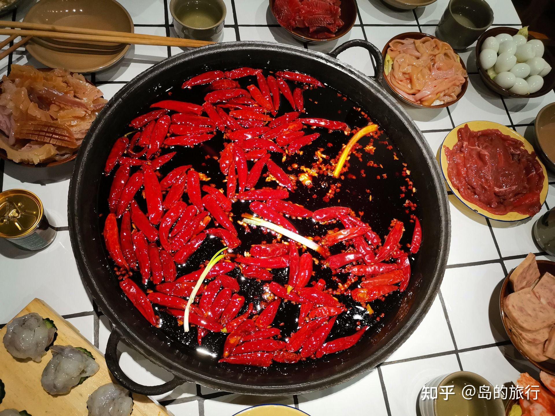 小巷美食秘境，最新火锅探秘之旅